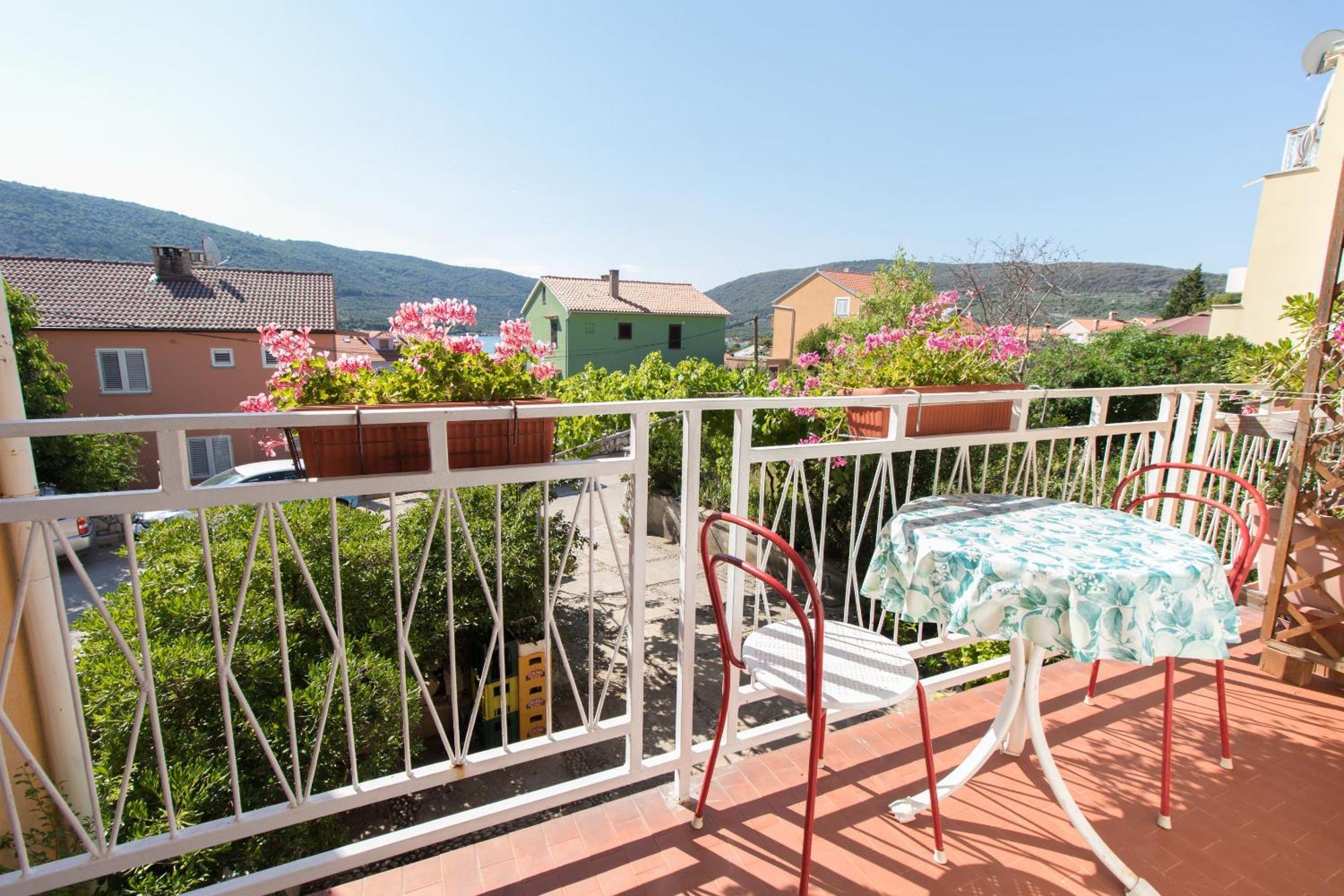 Apartments Marija Cres Eksteriør bilde